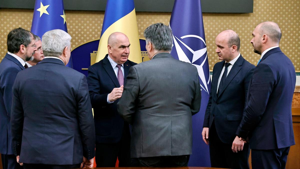 Bolojan acuza primarii ca au majorat taxe bine peste nivelul minim si acum vor sa le scada