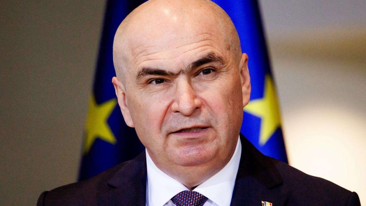 Bolojan anunta ca incepand cu 2027 persoanele cu dizabilitati ar putea plati taxe doar pe o parte din