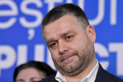 Ciucu Primarii din imprejurimile Capitalei asigura transport gratuit cu fonduri de la Bucuresti La STB din 10000