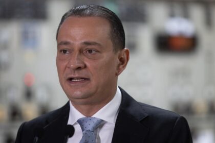 Coalitia se desface la Bucuresti Consilierii PSD intra in greva anunta Baluta Scandal la CGMB