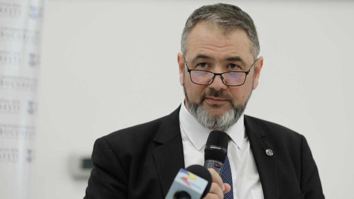 Consilierul lui Nicusor Dan pe probleme de educatie Accesul minorilor la retelele sociale trebuie