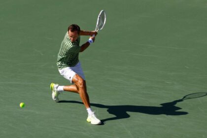 Daniil Medvedev l a invins pe Jenson Brooksby si s a calificat in semifinalele turneului de la Dubai