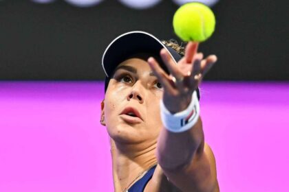 Jaqueline Cristian castiga un set fara sa piarda niciun punct iar adversara se retrage Un duel intens urmeaza in runda urmatoare