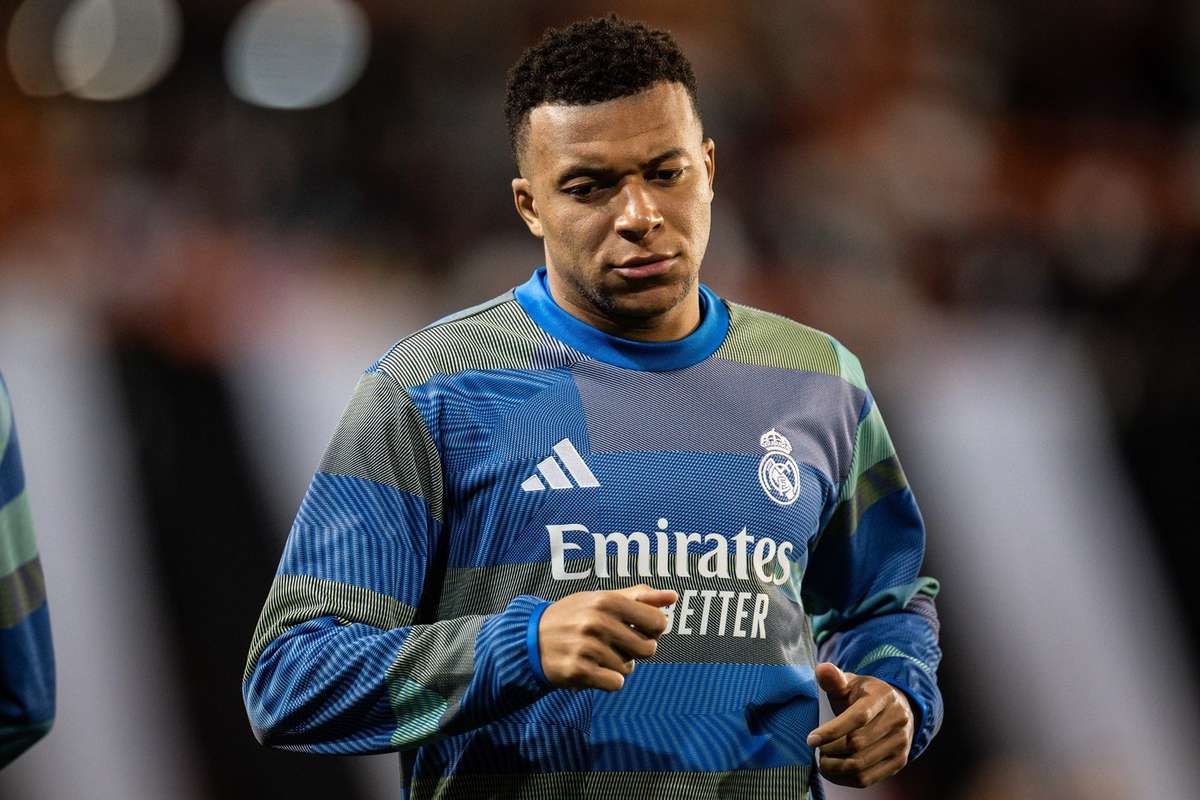 Kylian Mbappe ar putea fi gata pentru meciul cu Benfica Starul a revenit la antrenamente
