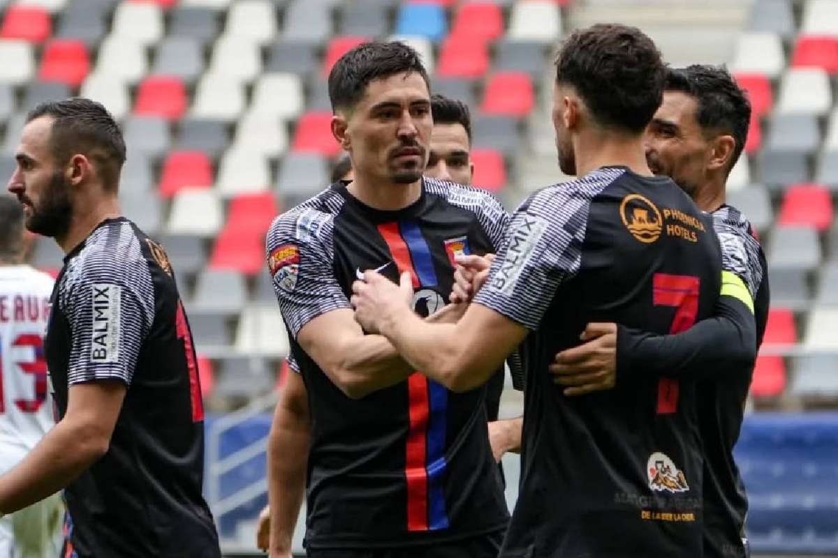 Liga 2 Chindia Targoviste isi schimba locul in play off cu CSM Resita Dambovitenii trec pe pozitia a 6 a