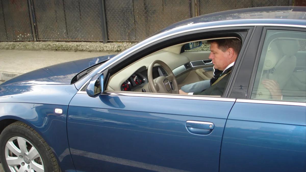 Masina de protocol a Presedintelui Klaus Iohannis este disponibila la licitatie pentru doar 1000 de euro