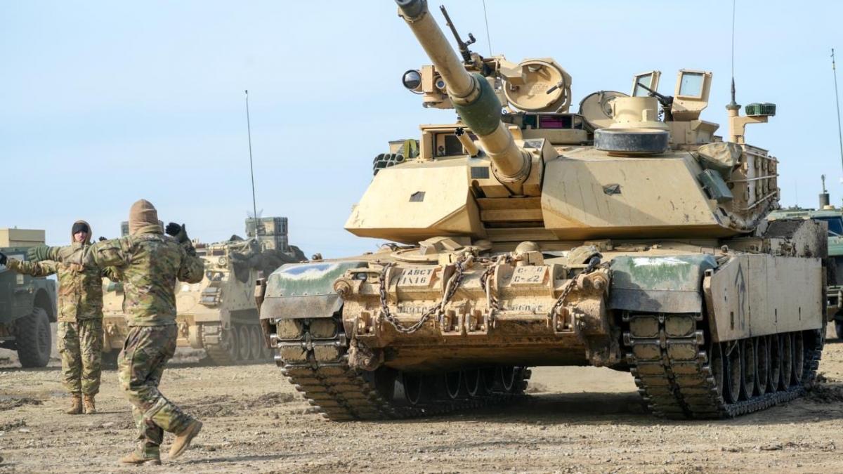 Nicisor Dan dupa ce americanii au adu tancuri Abrams in Romania Colaborarea cu SUA este