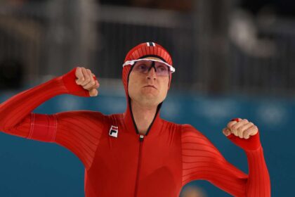 Norvegianul Sander Eitrem triumfa in competitie si obtine medalia de aur la 5000 m in patinaj viteza