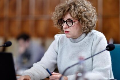 Oana Gheorghiu lanseaza un ultimatum pentru Tarom Metrorex si CFR Scopul nu este sa desfiintam locuri de munca dar
