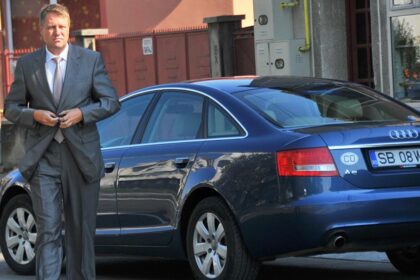 Pretul la care a fost vanduta la licitatie masina de protocol a lui Klaus Iohannis Suma este de 10 ori mai mare