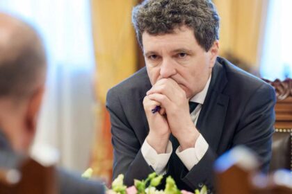 Romania ar putea adopta moneda euro Nicusor Dan Putem indeplini criteriile in trei patru ani