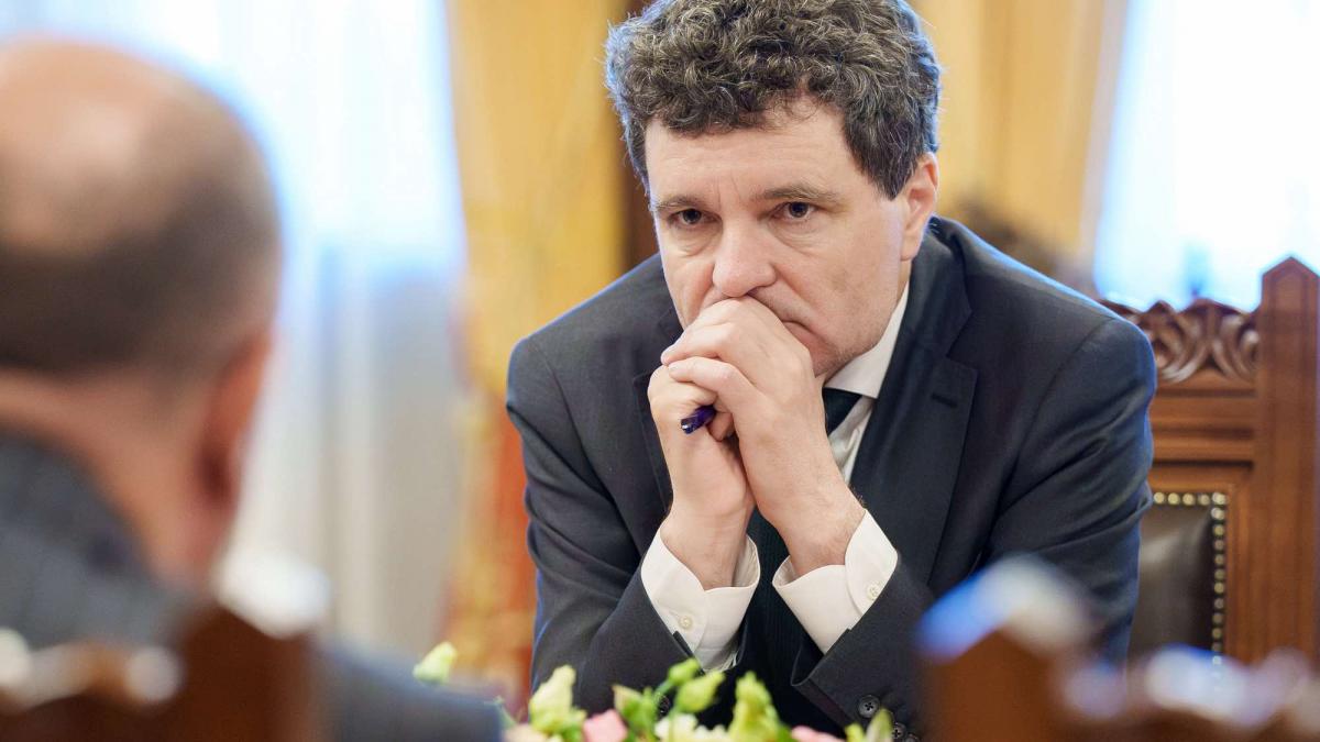 Romania ar putea adopta moneda euro Nicusor Dan Putem indeplini criteriile in trei patru ani