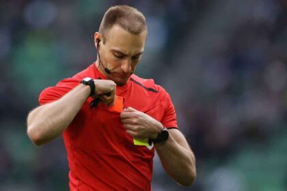 Schimbari importante in regulile jocului de fotbal ce se va intampla cu VAR ul