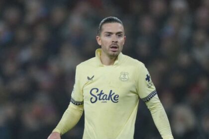 Sfarsitul sezonului pentru Jack Grealish Mijlocasul a suferit o interventie chirurgicala la picior