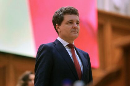 Surse Nicusor Dan tinde sa refuze invitatia lui Donald Trump la Consiliul Pacii Inca