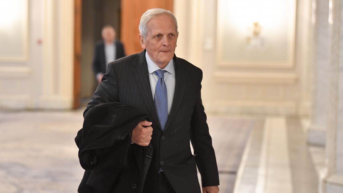 Theodor Stolojan declara ca desfacerea Coalitiei ar reprezenta o inconstienta totala Pe fond Coalitia