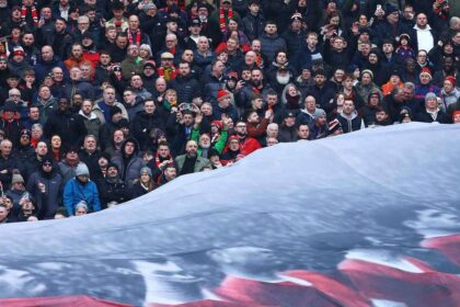 Un suporter al echipei Manchester United a promis ca se va tunde dupa ce echipa sa va inregistra cinci victorii consecutive