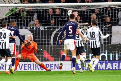 VIDEO Dennis Man inscrie cu capul in meciul Heracles PSV 1 3 evaluarea primita