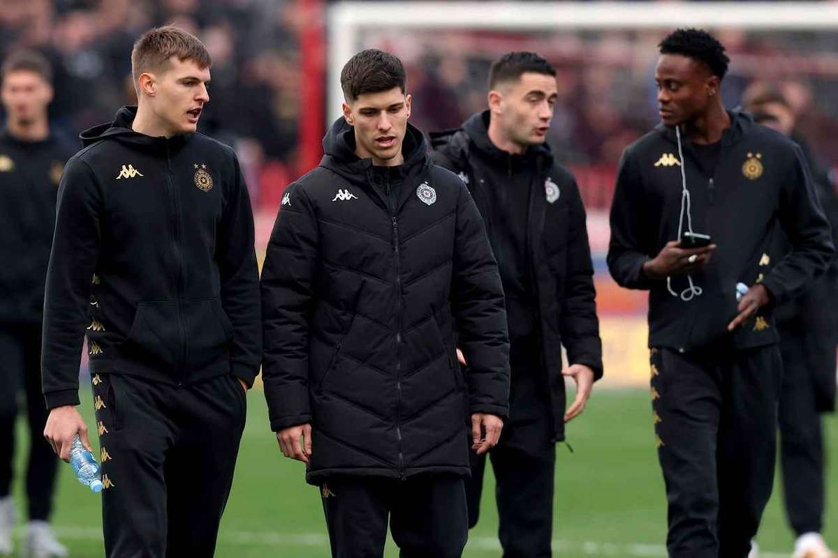 AC Milan a incheiat transferul lui Andrej Kostic tanarul atacant a ajuns deja in Italia