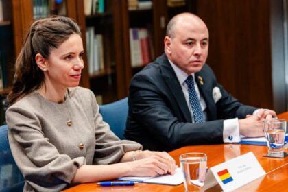 Ambasada Romaniei in SUA Vizita Mirabelei Grdinaru la American Councils a avut ca scop extinderea
