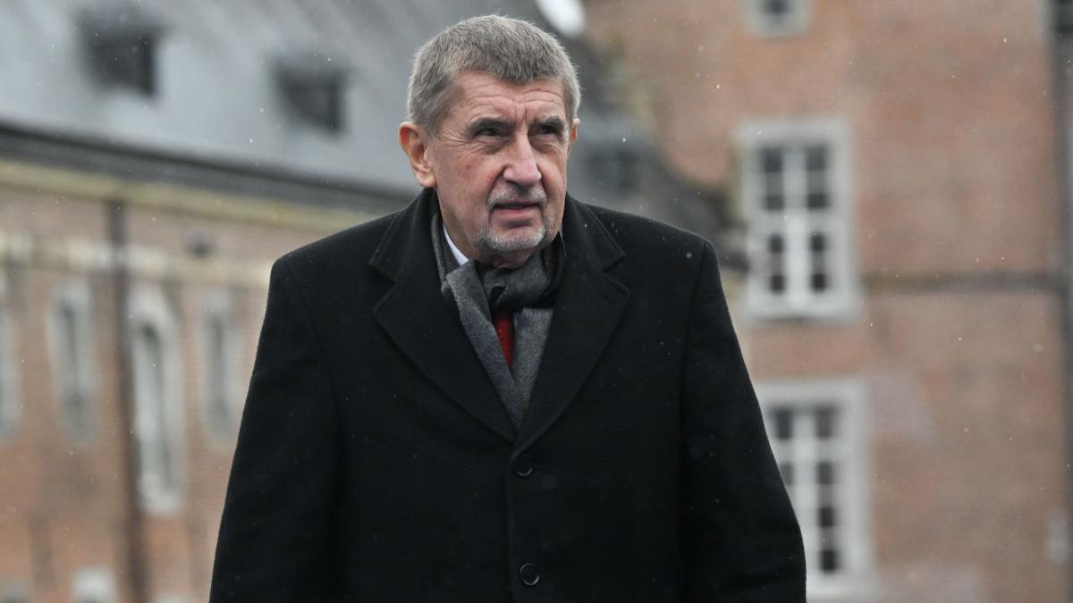Andrej Babis isi mentine imunitatea parlamentara Parlamentul ceh a respins solicitarea procurorilor