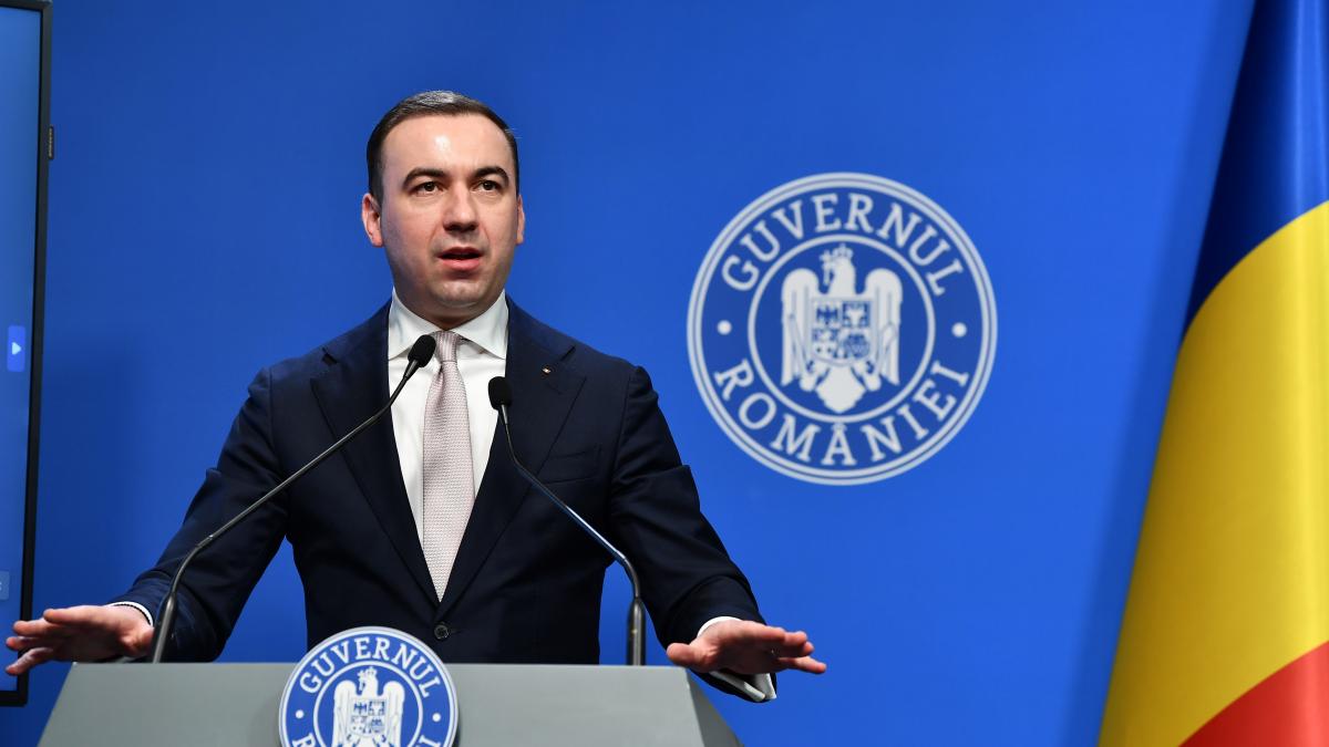 Bogdan Ivan sustine ca Guvernul dispune de 5 scenarii pentru a pastra pretul carburanilor sub 10