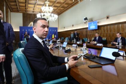Bogdan Ivan sustine ca decizia de reducere a accizei la combustibil este in mainile lui Ilie Bolojan Astept si eu