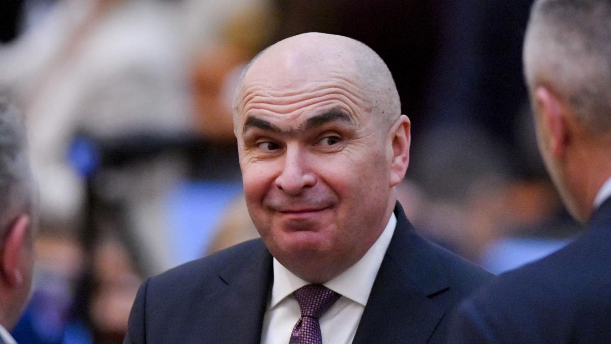 Bolojan le promite antreprenorilor ca impozitele nu vor creste Vom cauta sa ramanem