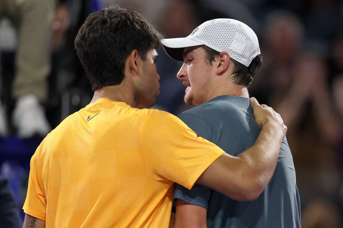 Carlos Alcaraz l a invins pe Joao Fonseca in cel mai asteptat meci al zilei la Miami Open