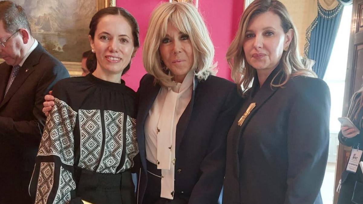 Cine este designerul care a imbracat o pe Mirabela Gradinaru la summitul Melaniei Trump