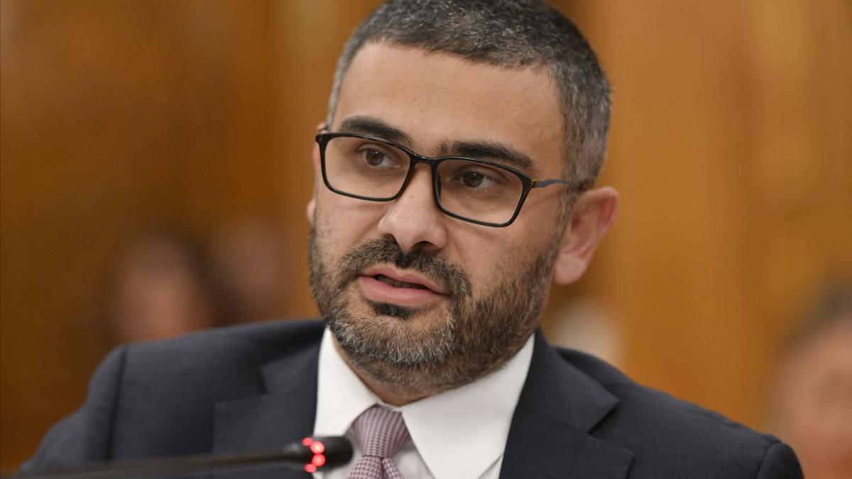 De ce anumiti angajatori aleg sa recruteze muncitori din tari non UE Florin Manole Sunt mai vulnerabili