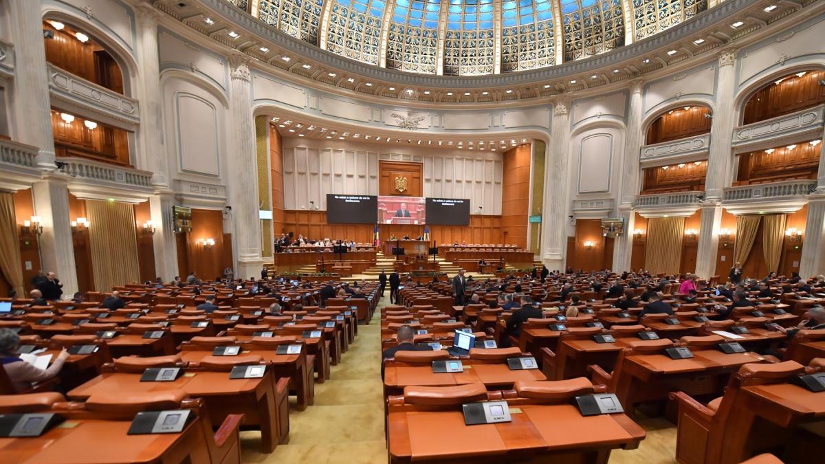 Eliminarea pensiilor speciale pentru alesii locala nu a fost discutata in comisie Proiectul va fi