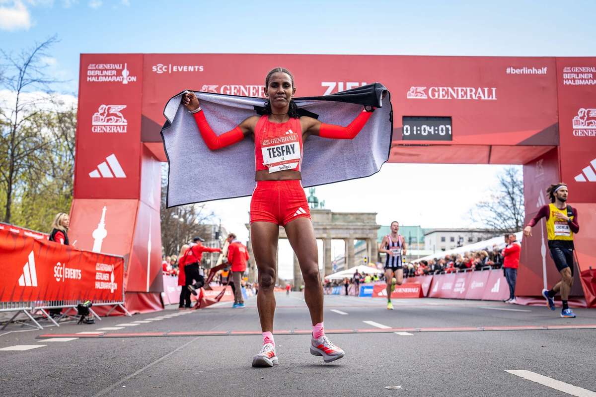 Fotyen Tesfay din Etiopia a obtinut al doilea cel mai bun timp din istorie la maratonul din Barcelona