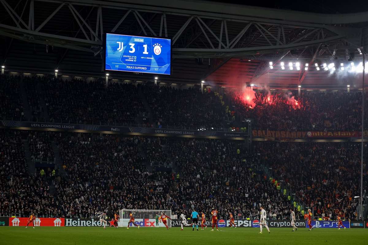 Galatasaray fara fani la meciul de la Liverpool in Liga Campionilor