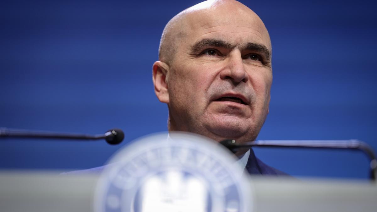 Inteleg situatia dar sunt sincer si va spun adevarul Ce le a transmis Bolojan minerilor