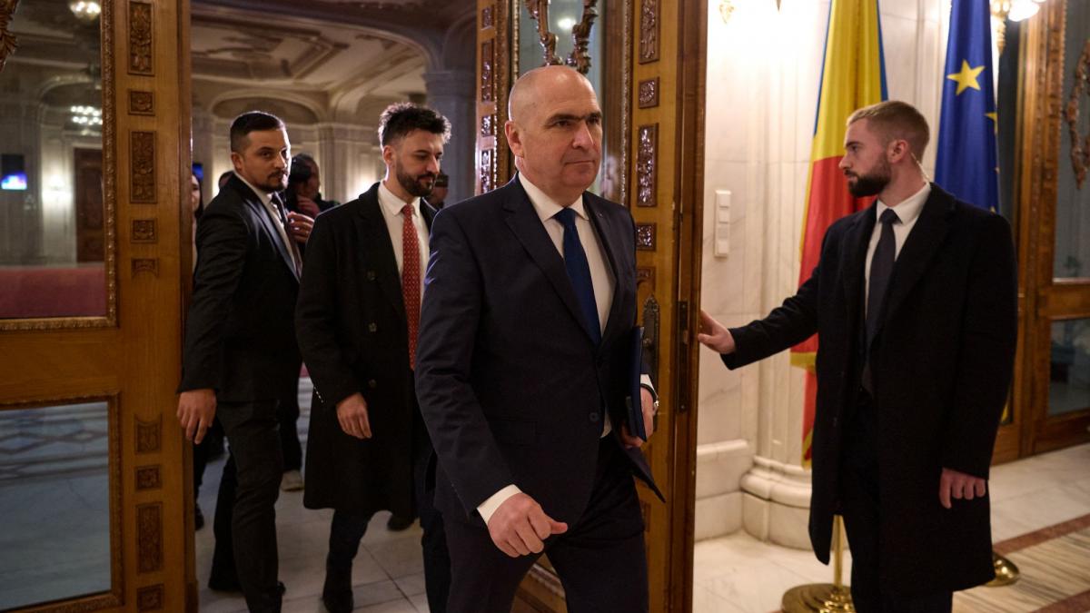 Liberalii au amanat sedinta de la Sibiu in care urma sa se decida daca PNL se retrage de la guvernare