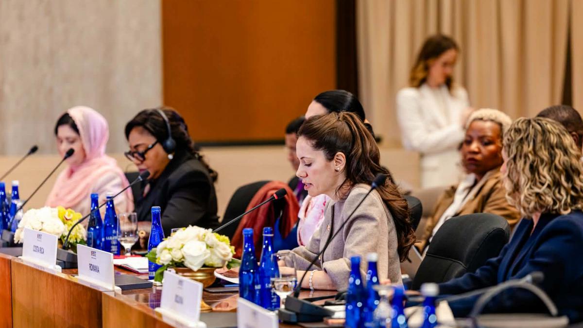 Mirabela Grainaru vizita la American Councils Discutii despre programele comune intre SUA si Romania destinata