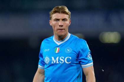 Napoli il achizitioneaza pe atacantul Rasmus Hojlund de la Manchester United