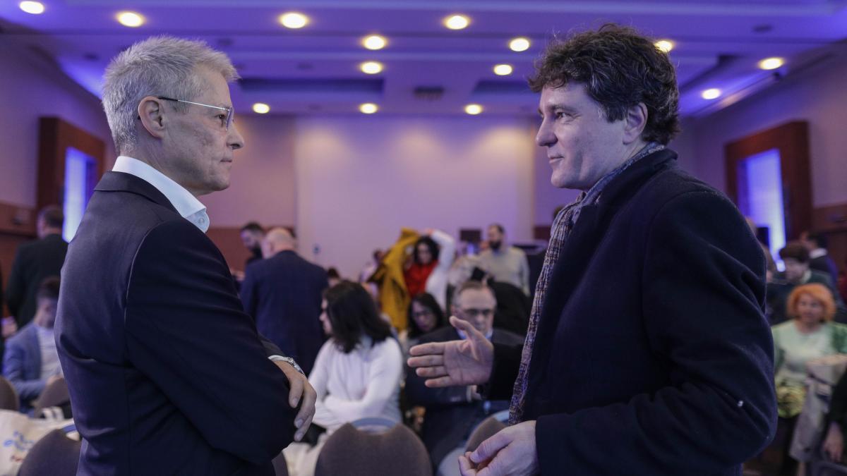 Nicuisor Dan il sprijina pe Dacian Ciolos pentru postul de secretar general al Organizatiei
