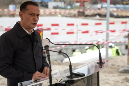 O senatoare USR ii cere lui Daniel Baluta sa anuleze taxa de regenerare urbana si sa restituie sumele