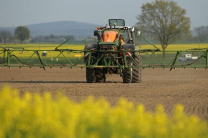 PSD cere premierului sa aprobe urgent scutirea de taxe pe motorina pentru agricultori