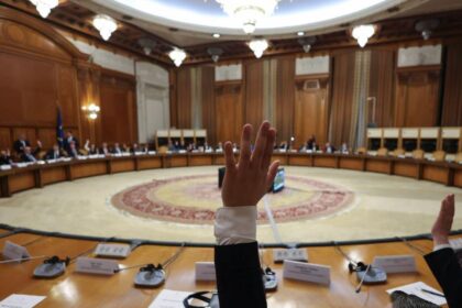 PSD si AUR au oprit proiectul stadionului din Oradea din razbunare pentru a i provoca o noua lovitura