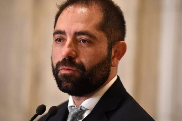 Radu Burnete Acesta este un scenariu extrem in care nu ne vom mai putea permite sa alimentam la pompa Nu cred 1