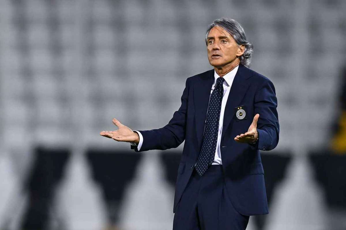 Roberto Mancini nu poate reveni in Qatar din cauza conflictului din Orientul Mijlociu conform informatilor furnizate de Al Sadd