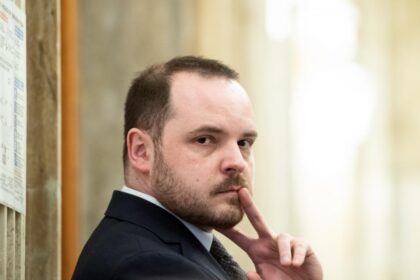 Rogobete Cineva ne a spus cu o ushoara aroganta ca putem renunta la masini timp de o zi sau doua Eu nu pot