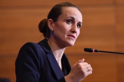 Romania a fost invitata la negocierile cu Franta privind descurajarea nucleara Toiu Decizia
