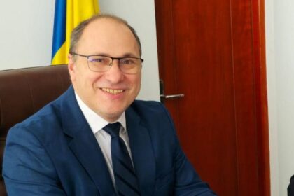 Romania are un nou ministru al Educatiei dupa doua luni Nicusor Dan a semnat decretul de numire a 1