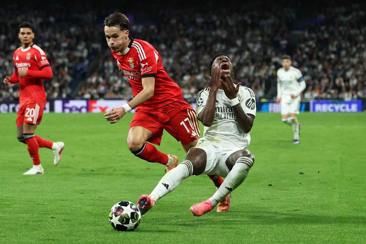 Sanciune pentru rasism la Real Madrid UEFA ar putea inchide partial stadionul Bernabeu