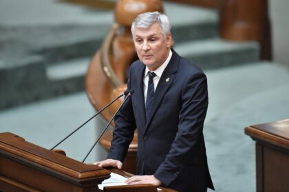 Zamfir Trei subecretari generali adjuncti la Senat in loc de doi Situatia trebuie rectificata