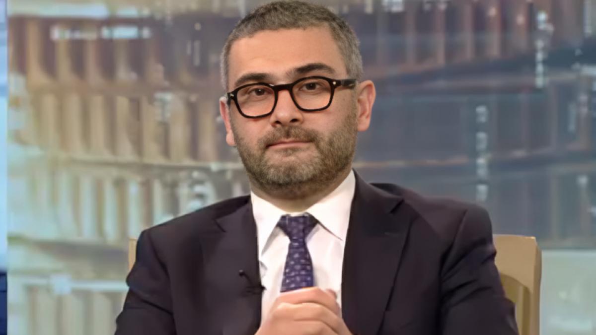 romania afectata de tendinta saraciei in randul angajatilor manole anunta cresteri salariale